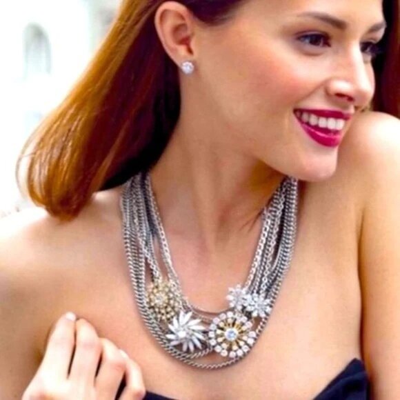Stella & Dot Metropolitan Crystal Statement Necklace - Picture 7 of 9